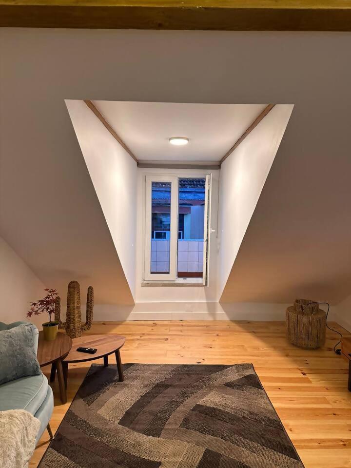 Newly Renovated Apartment Lissabon
